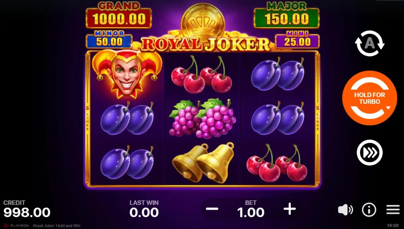 Rozgrywka w slocie Royal Joker Hold and Win z symbolami owoców, dzwonków i jokera oraz trybem Turbo.